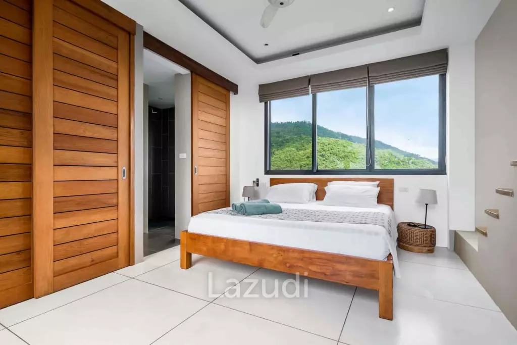 Luxury Villa With South Facing Island Views