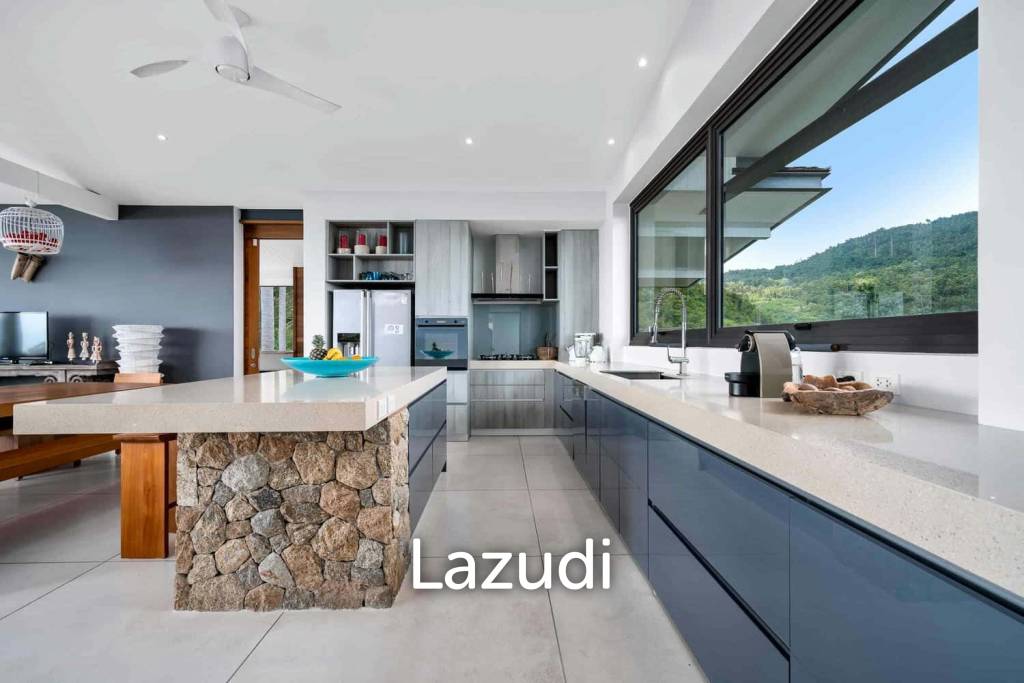 Luxury Villa With South Facing Island Views