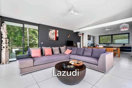 Luxury Villa With South Facing Island Views