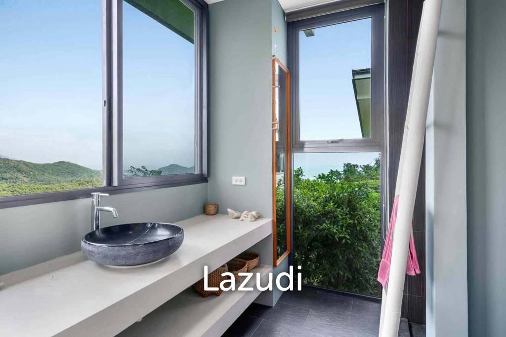 Luxury Villa With South Facing Island Views