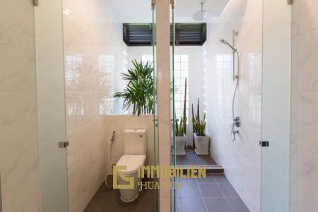 1,030 metro cuadrado 3 ` 3 Baño Villa de Venta