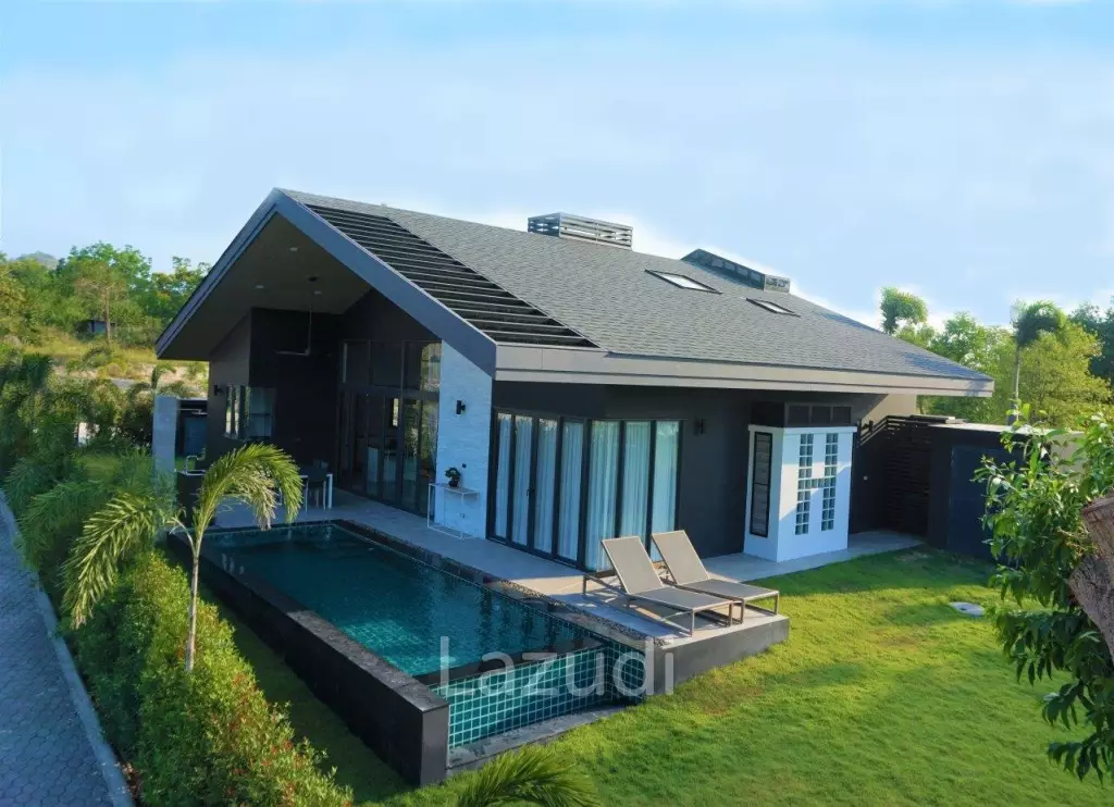 2 Bed 3 Bath 285 SQ.M Sanctuary Lakes Hua Hin