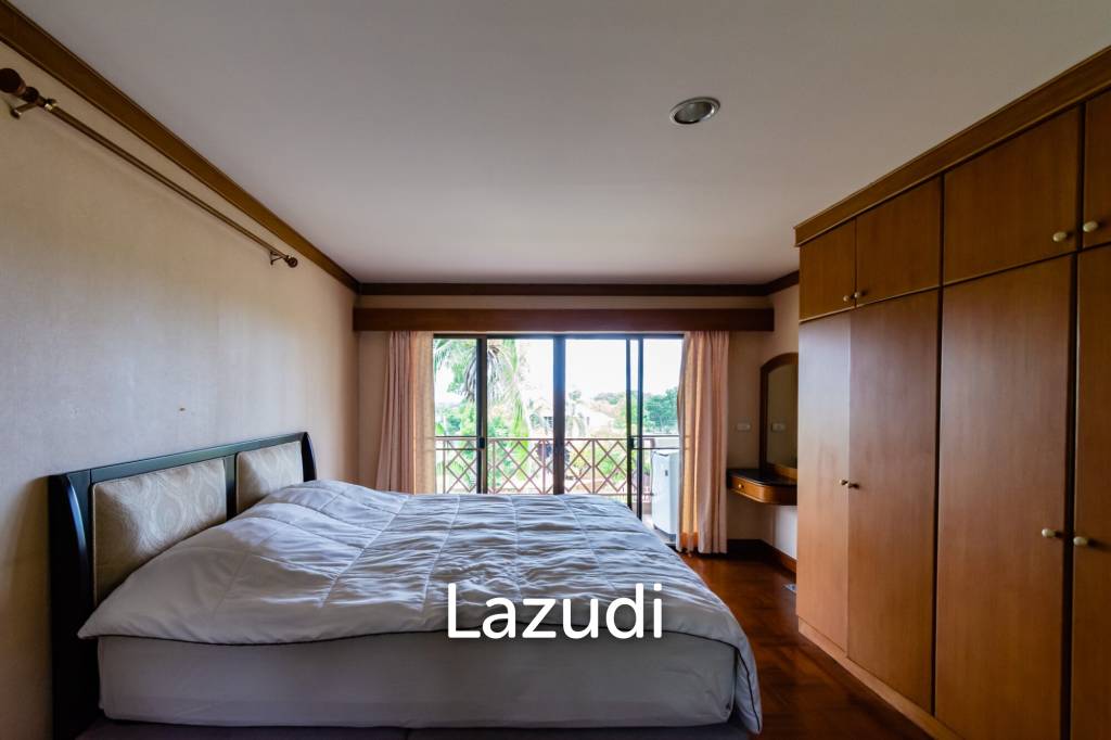 PALM HILLS CONDO : 3 Bed Nice views condo in the Golf Course