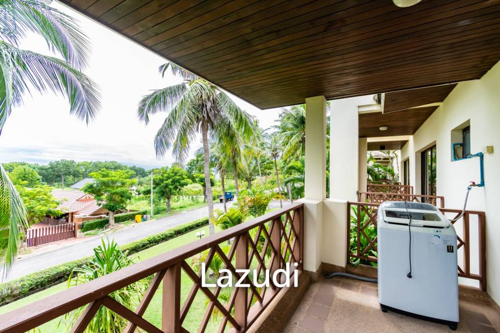 PALM HILLS CONDO : 3 Bed Nice views condo in the Golf Course