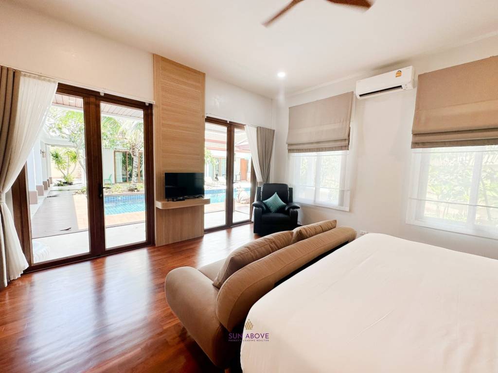 4 bedroom villa for rent in Panwa