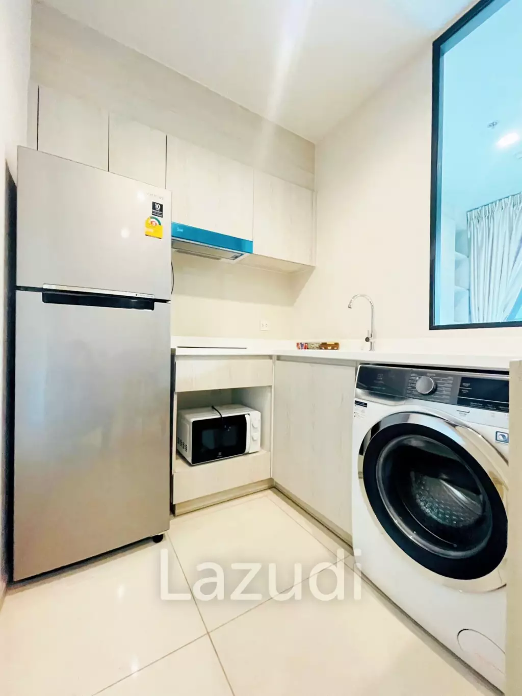 1 Bed 1 Bath 35 SQ.M Life One Wireless
