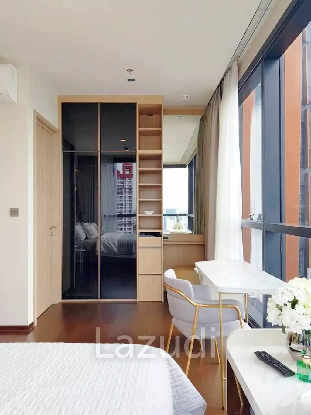 2 Bed 2 Bath 80 SQ.M The Line Ratchathewi