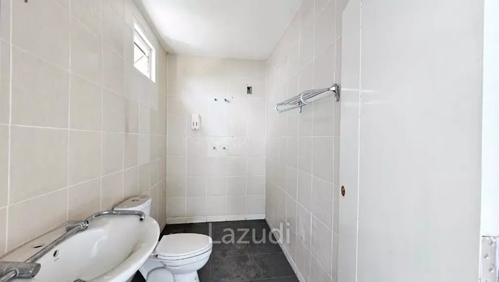 Premium Four-Storey Building For Rent in Jomtien
