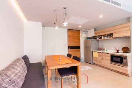 WAN VAYLA CONDO : 1 bed with pool view