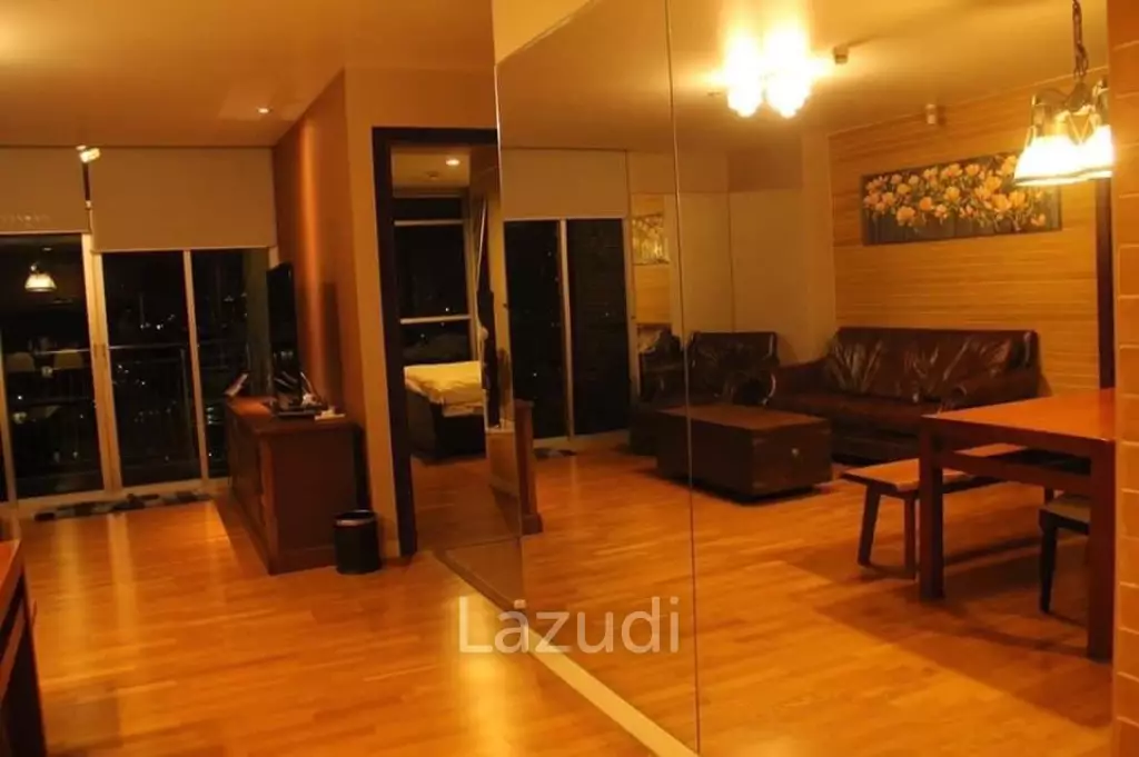 1 Bed 1 Bath 70 SQ.M Urbana Sathorn