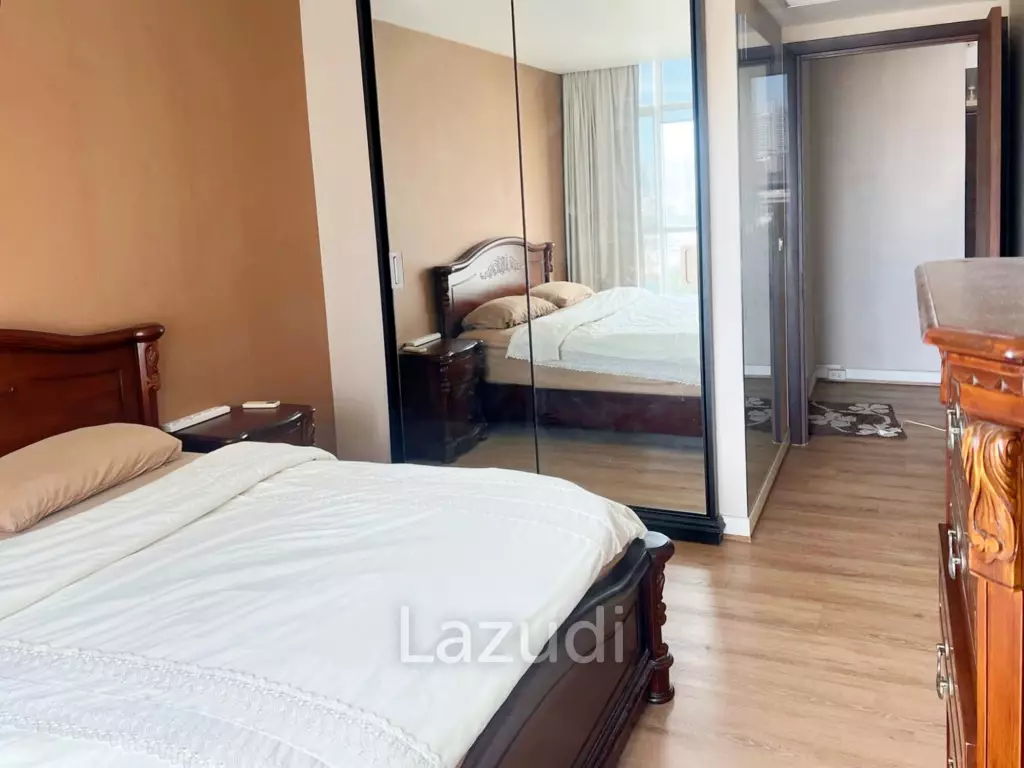 1 Bed 1 Bath 70 SQ.M Urbana Sathorn