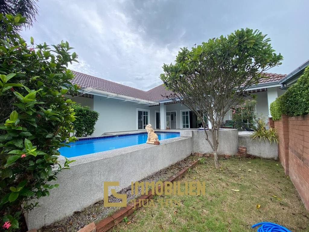 Spacious 3 Bed 4 Bath Pool Villa on Double Plot in Smart House 2