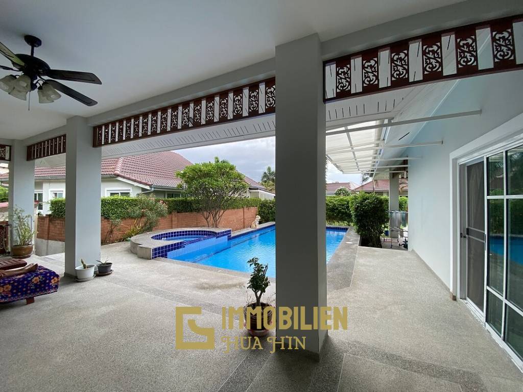 Spacious 3 Bed 4 Bath Pool Villa on Double Plot in Smart House 2