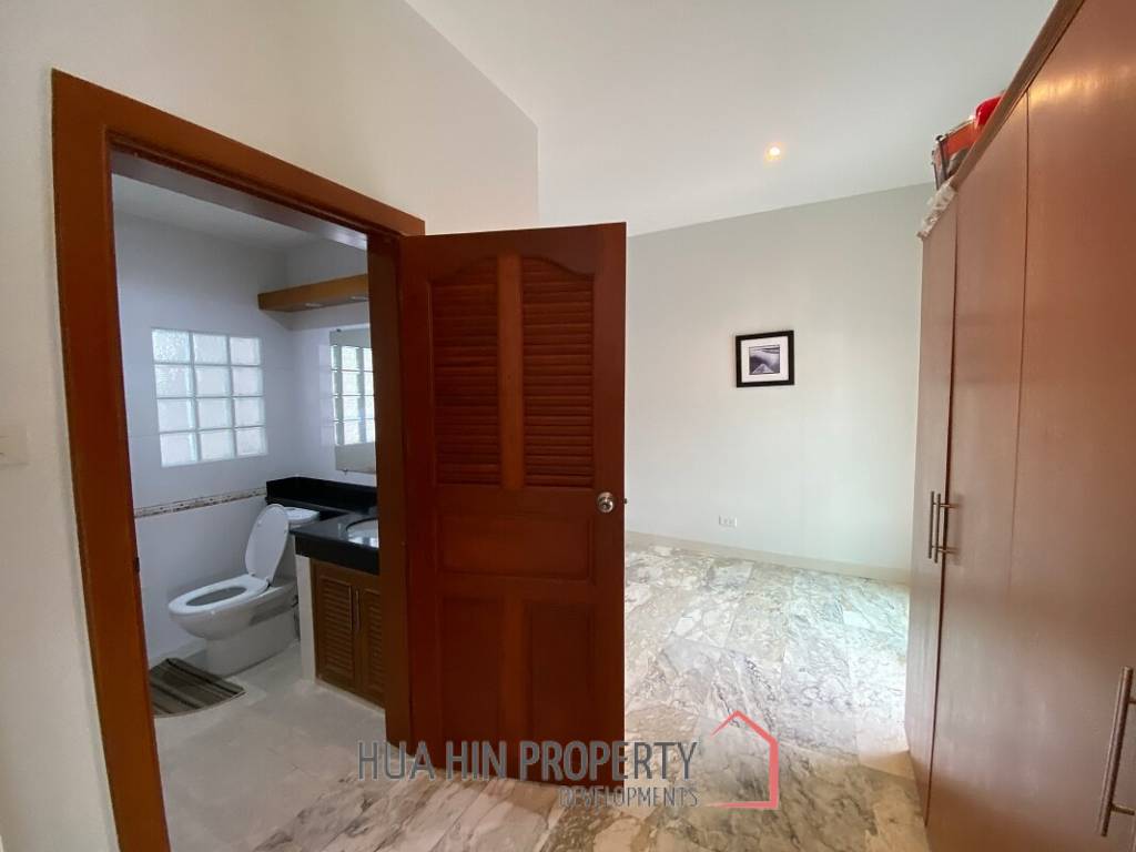 Spacious 3 Bed 4 Bath Pool Villa on Double Plot in Smart House 2