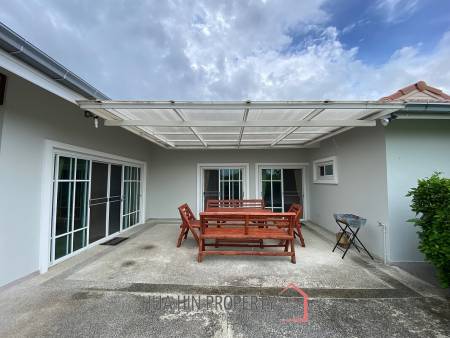 Spacious 3 Bed 4 Bath Pool Villa on Double Plot in Smart House 2