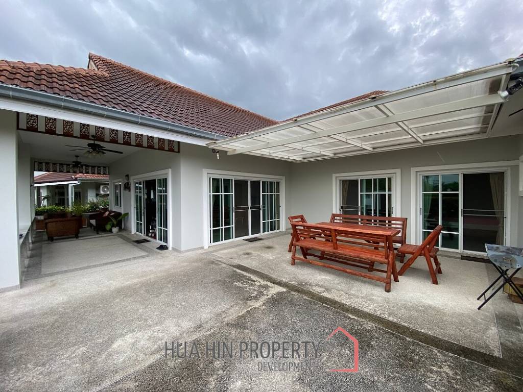Spacious 3 Bed 4 Bath Pool Villa on Double Plot in Smart House 2
