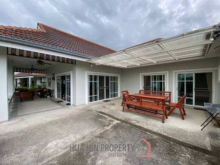 Spacious 3 Bed 4 Bath Pool Villa on Double Plot in Smart House 2