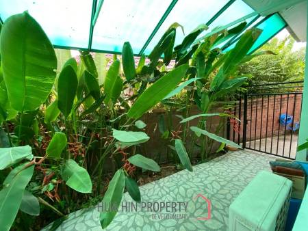 Spacious 3 Bed 4 Bath Pool Villa on Double Plot in Smart House 2