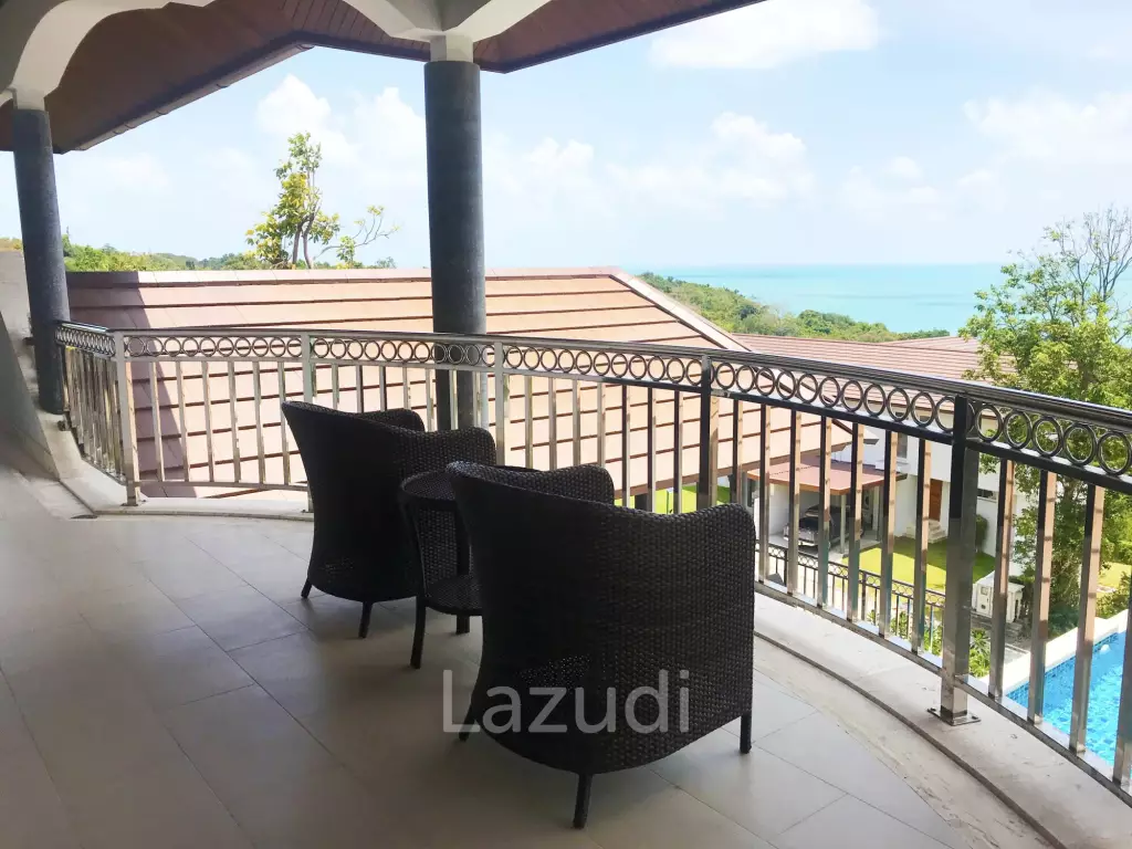 5 Bed  4.5 Bath Horizon Villa