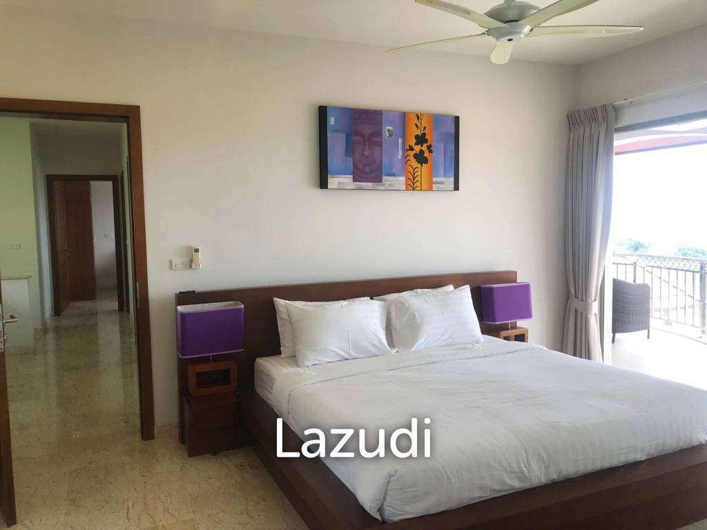 5 Bed  4.5 Bath Horizon Villa