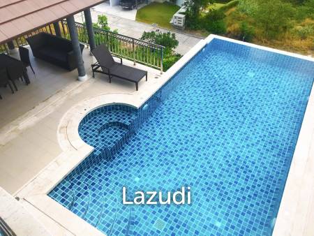 5 Bed  4.5 Bath Horizon Villa