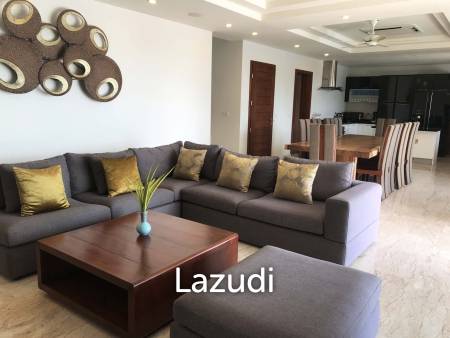 5 Bed  4.5 Bath Horizon Villa