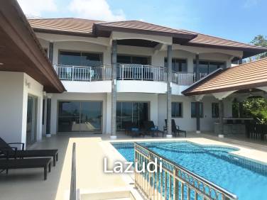 5 Bed  4.5 Bath Horizon Villa