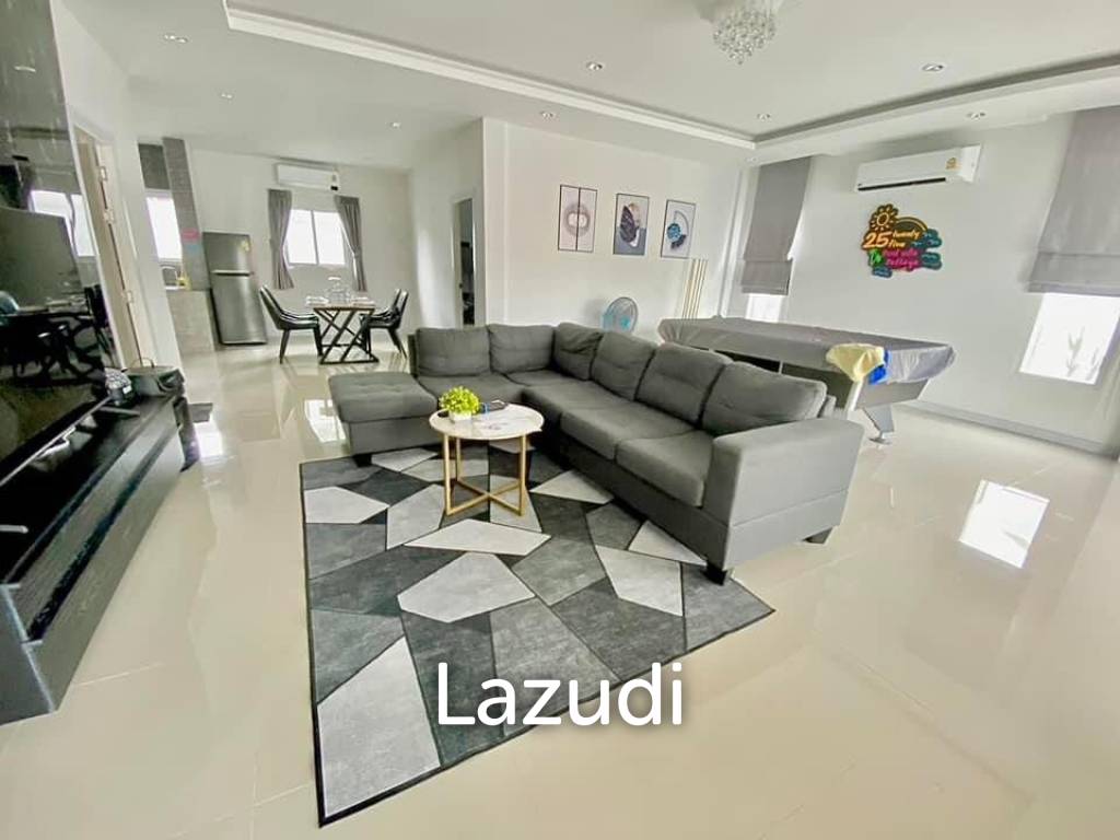 3 Beds 3 Baths 250 SQ.M. Pool Villa in Pattaya