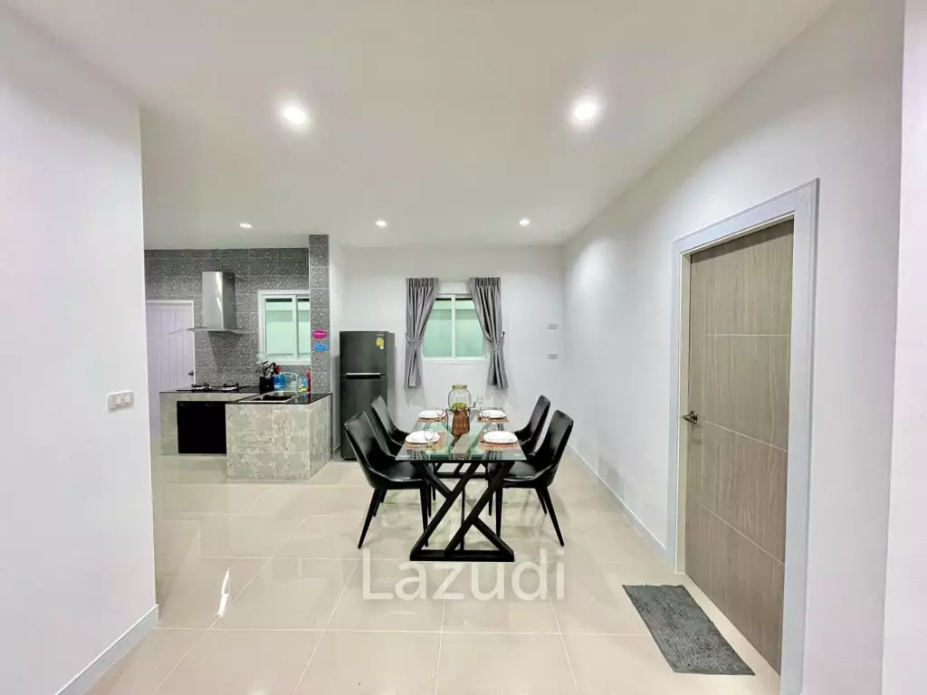 3 Beds 3 Baths 250 SQ.M. Pool Villa in Pattaya