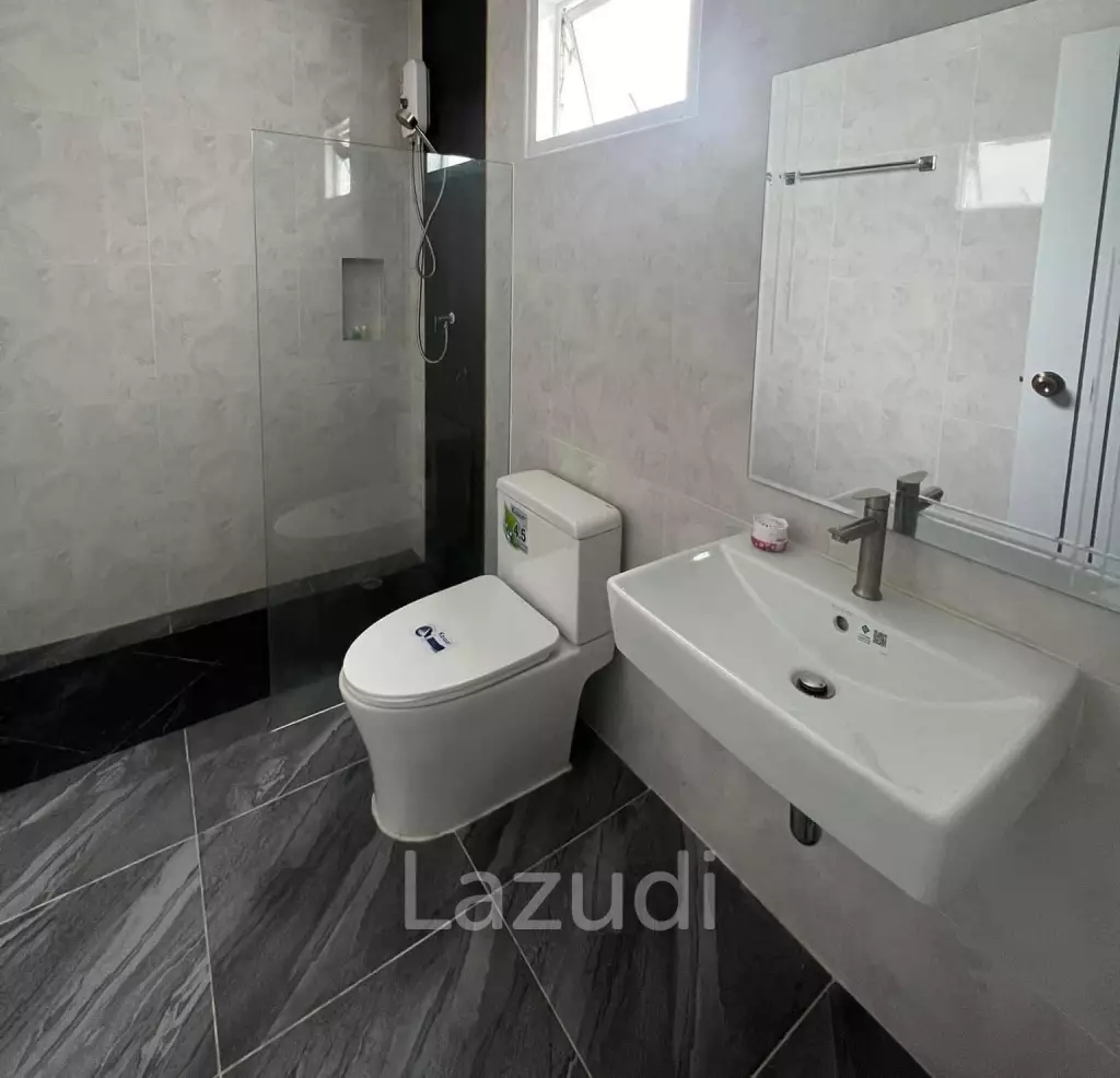 3 Beds 3 Baths 250 SQ.M. Pool Villa in Pattaya