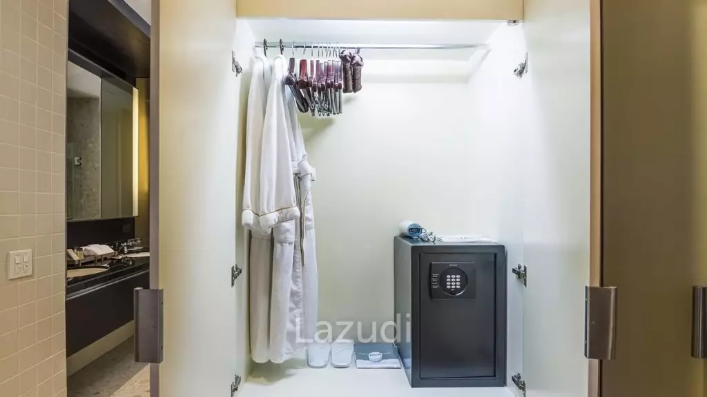 3 Bed 3 Bath 200 SQ.M The Emporium Suites