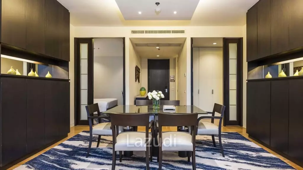 3 Bed 3 Bath 200 SQ.M The Emporium Suites