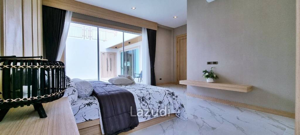 3 Bedrooms 4 Bathrooms 230 SQ.M. Narita Villa