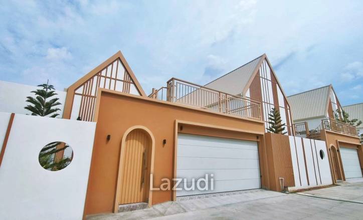 3 Bedrooms 4 Bathrooms 230 SQ.M. Narita Villa