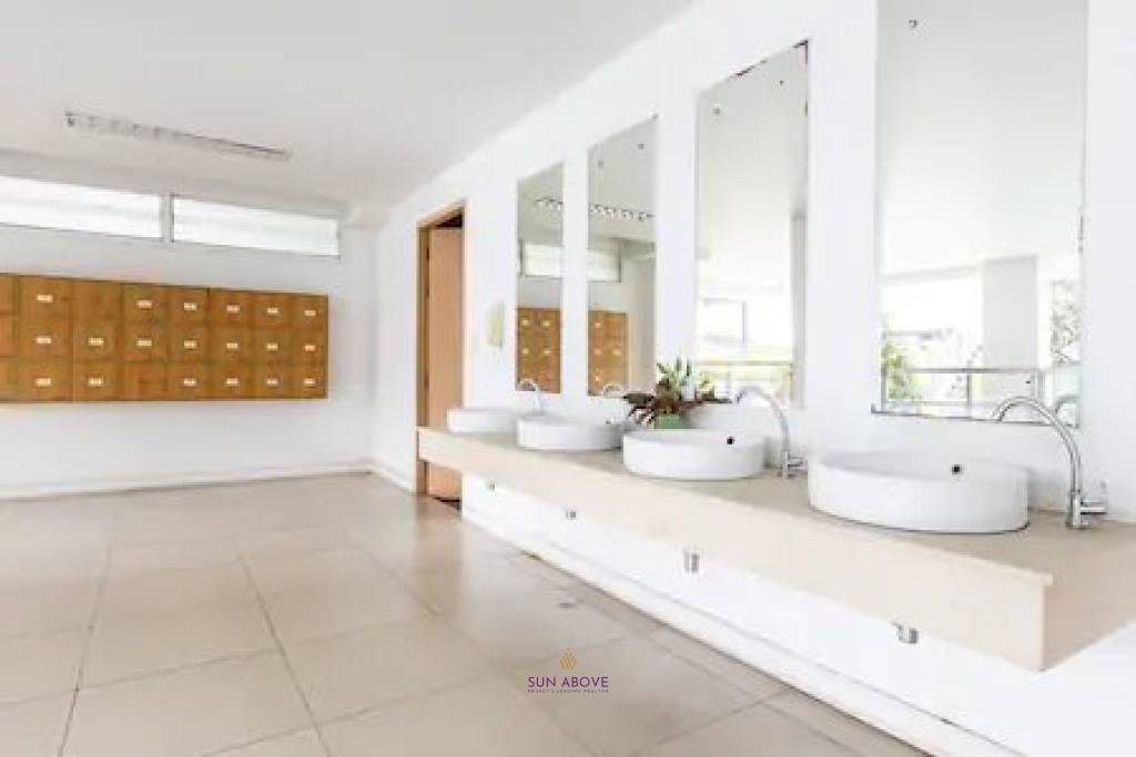 2 Bedroom Condo for sale at The Baycliff Patong