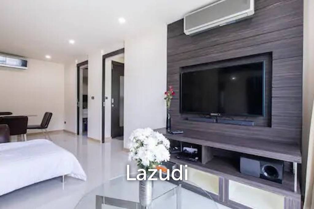 2 Bedroom Condo for sale at The Baycliff Patong