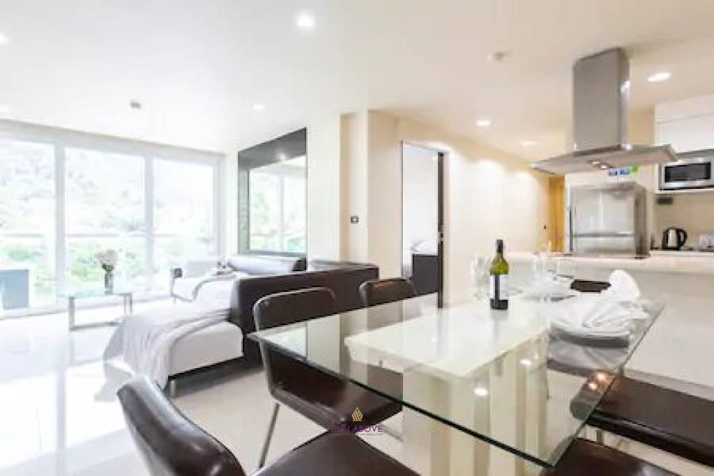 2 Bedroom Condo for sale at The Baycliff Patong