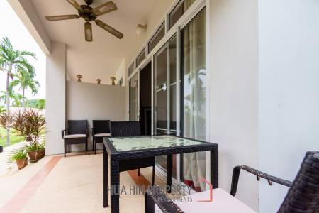 Corner townhouse with terrace close to city center