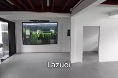 Prime Office/Warehouse Space on Ladprao 64: Ideal for Storage and Home Office!