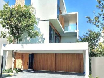 3 Bedroom 4 Bathroom 324 SQ.M VIVE Rama 9
