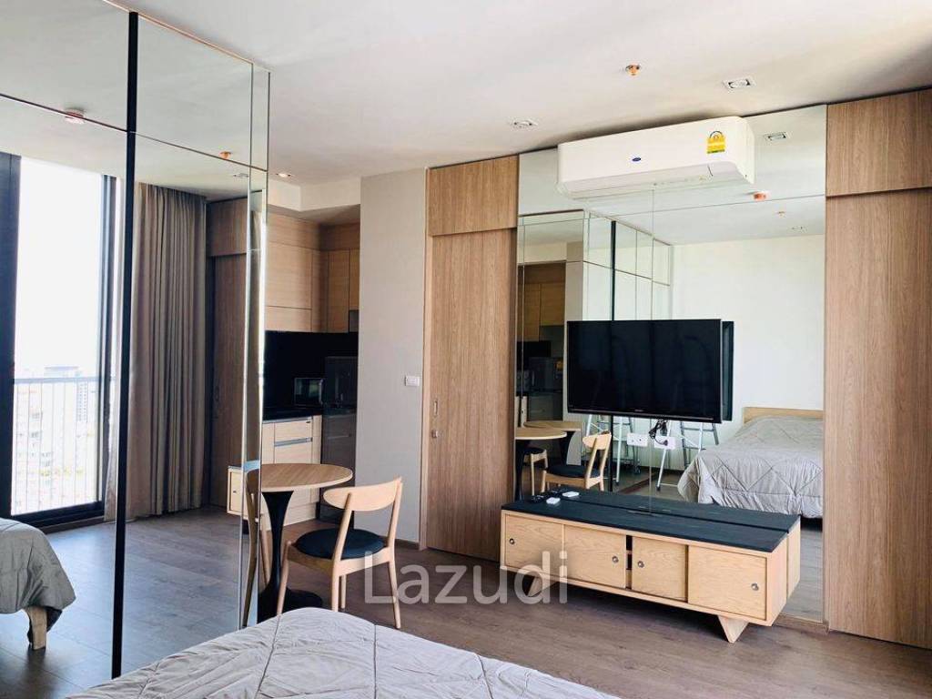 Studio 1 Bath 33 SQ.M Park Origin Phromphong