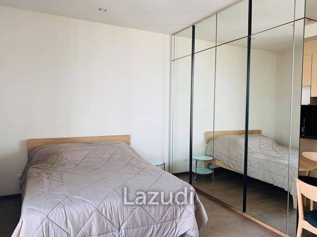 Studio 1 Bath 33 SQ.M Park Origin Phromphong