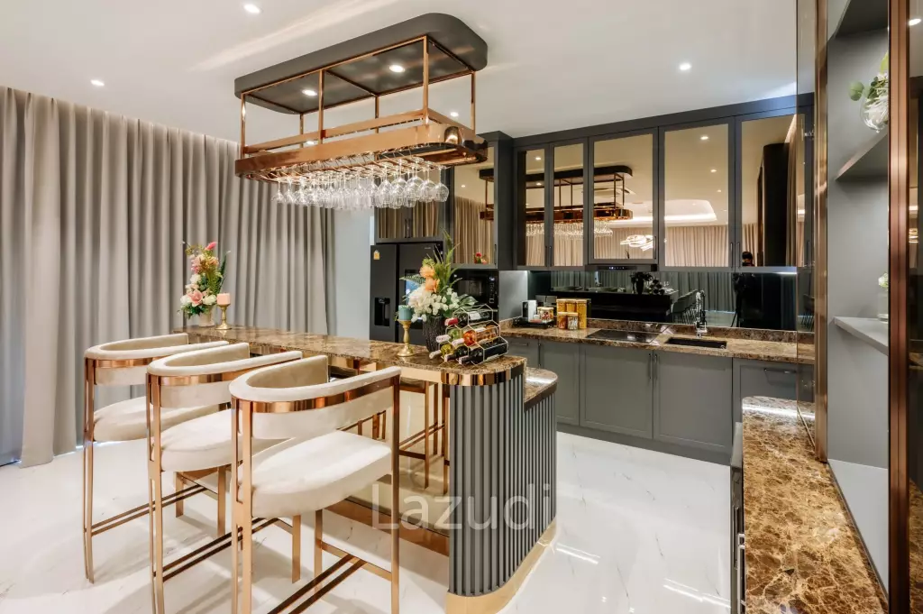 6 Bed 11 Bath 1,093 SQ.M Villa in Jomtien
