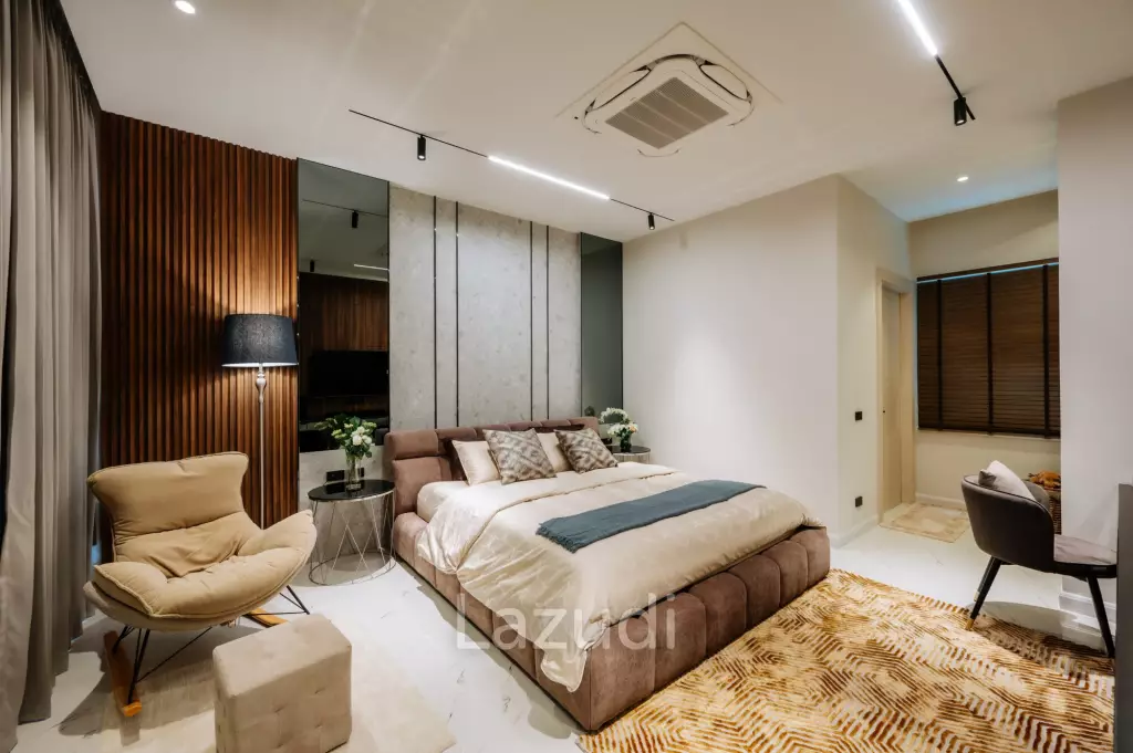 6 Bed 11 Bath 1,093 SQ.M Villa in Jomtien