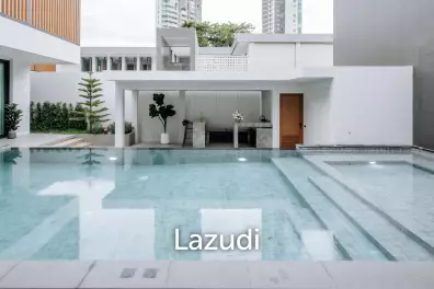 6 Bed 11 Bath 1,093 SQ.M Villa in Jomtien