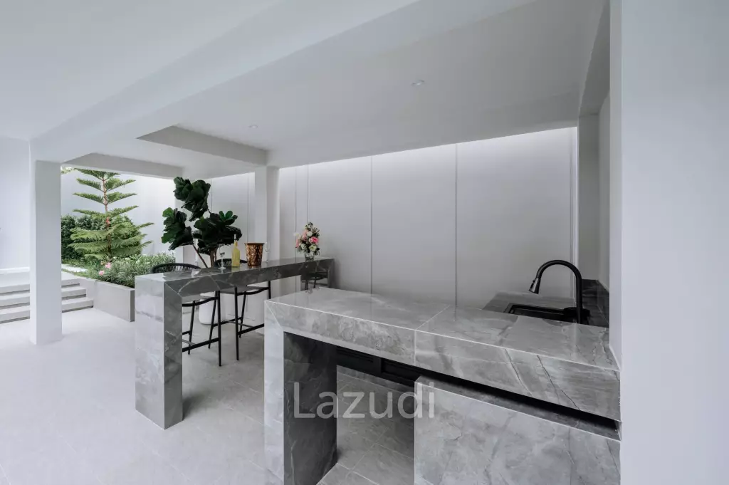6 Bed 11 Bath 1,093 SQ.M Villa in Jomtien