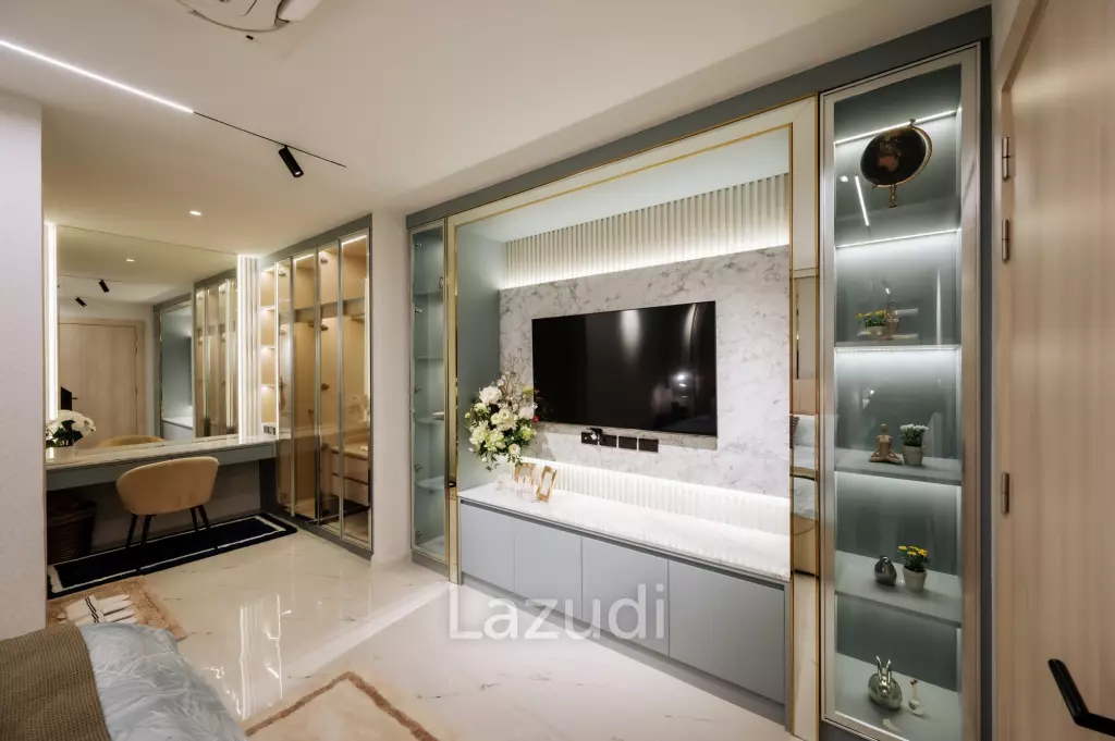 6 Bed 11 Bath 1,093 SQ.M Villa in Jomtien