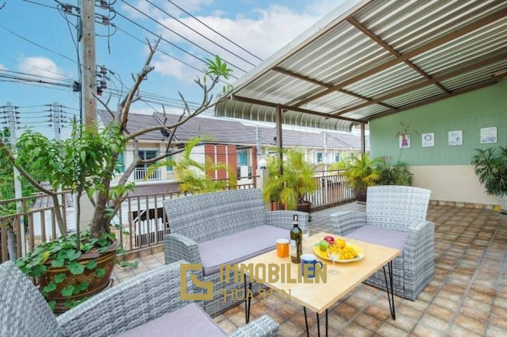 4 Bedroom Townhouse In Central Hua Hin Soi 94