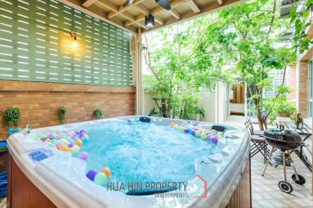 4 Bedroom Townhouse In Central Hua Hin Soi 94