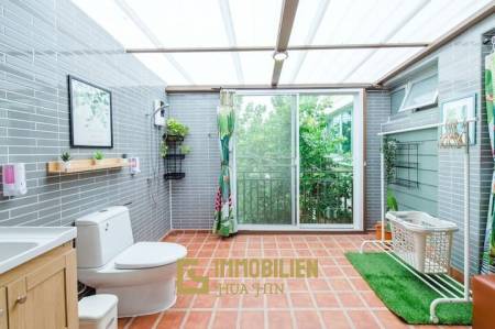 4 Bedroom Townhouse In Central Hua Hin Soi 94